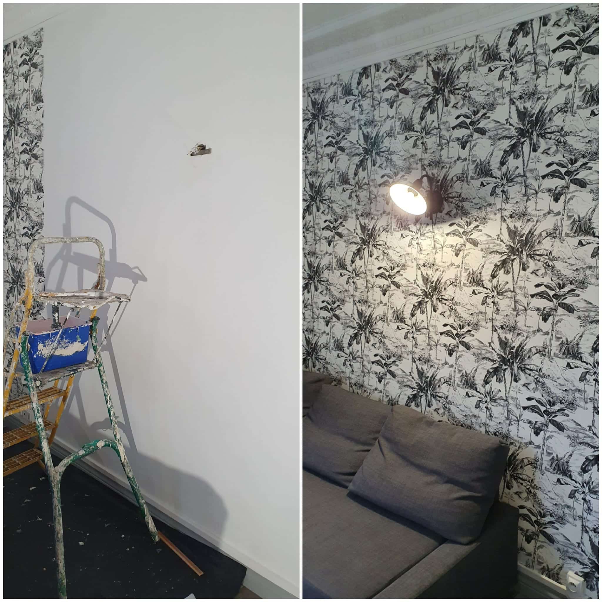 Pose de papier peint tropical dans un salon